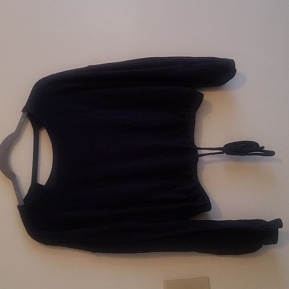 Blouse with sleeves